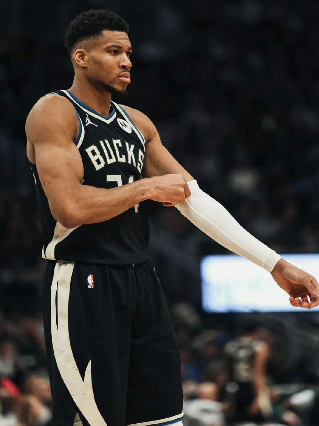 关于法国羽毛球队险胜英格兰羽毛球队，陶菲克打破历史纪录的信息