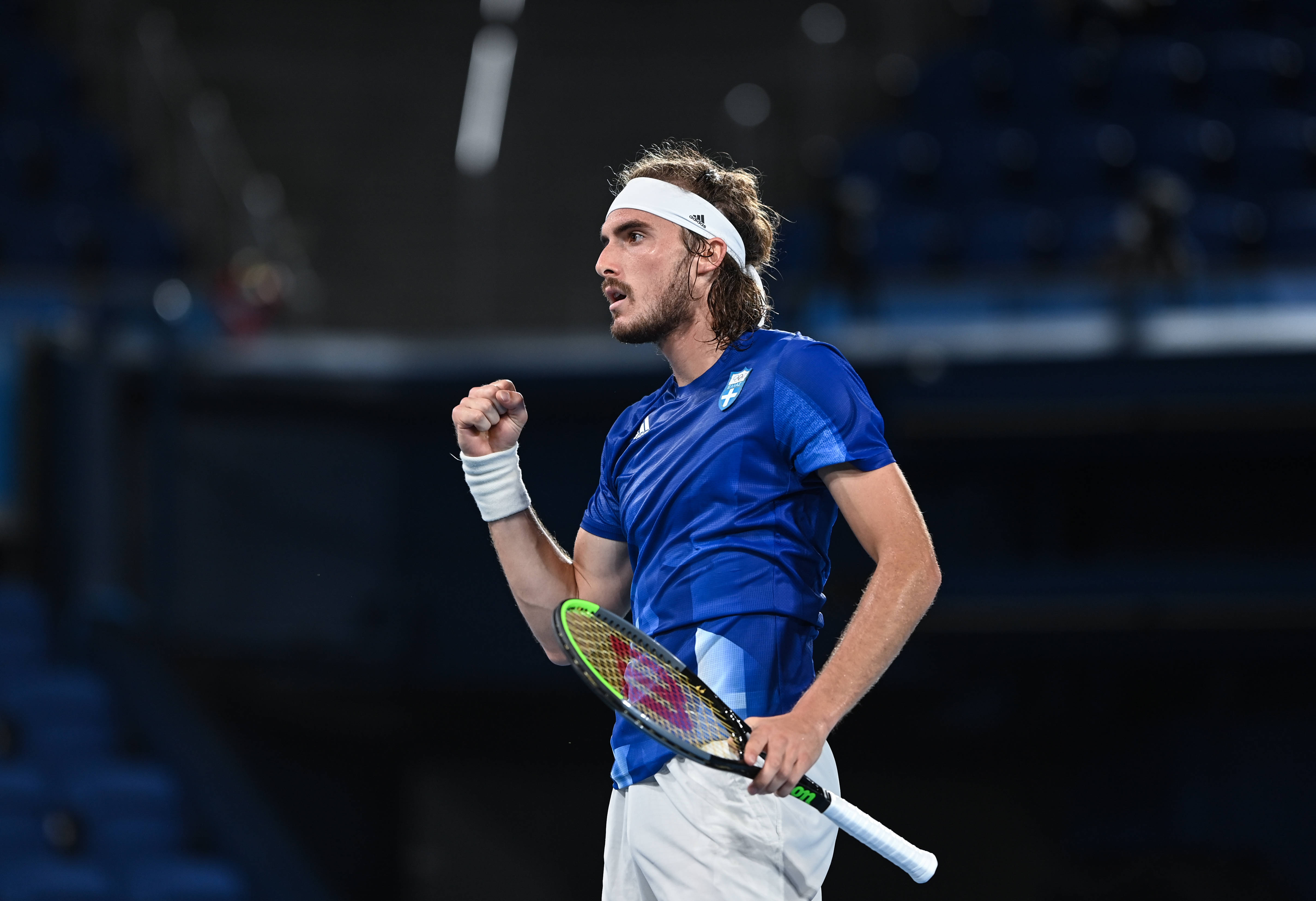 日本网球队爆冷英国网球队,西西帕斯一己之力扛起全队 日本网球队爆冷英国网球队,西西帕斯一己之力扛起全队