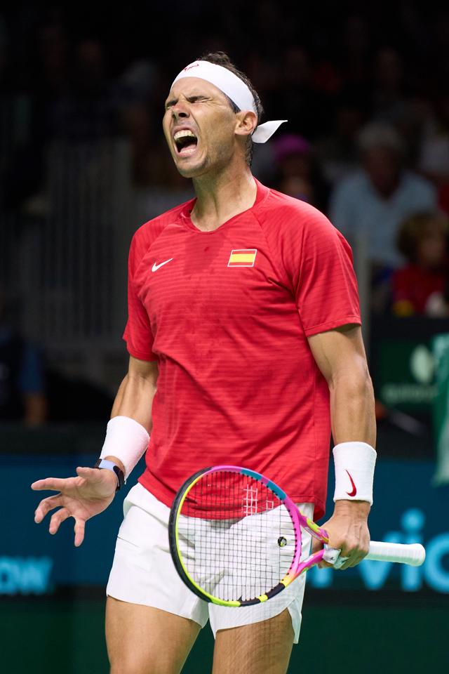 lpl官网-欧洲网球队绝地反击世界网球队，纳达尔完成帽子戏法的简单介绍