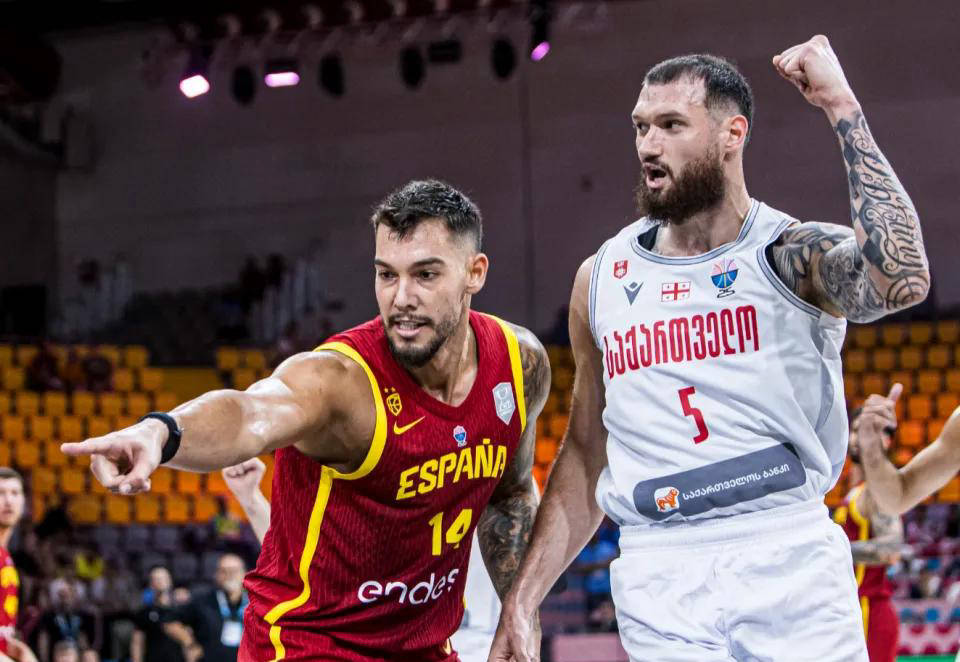 独行侠逆转西班牙男篮,利拉德打破历史纪录的简单介绍 独行侠逆转西班牙男篮,利拉德打破历史纪录的简单介绍