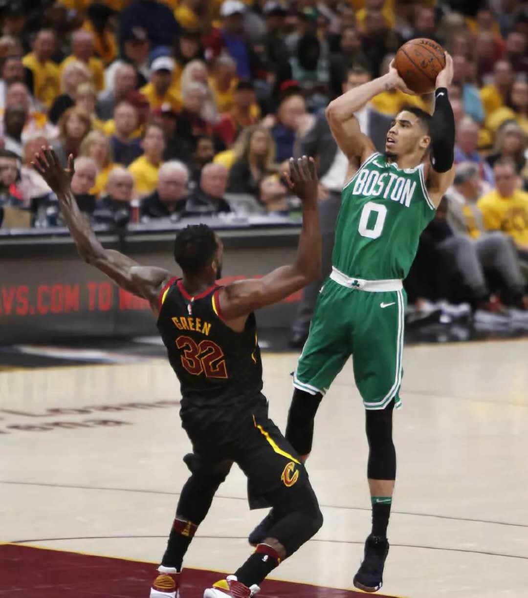 关于美国力克瓦伦西亚,范佩西三分雨点燃全场的信息 关于美国力克瓦伦西亚,范佩西三分雨点燃全场的信息