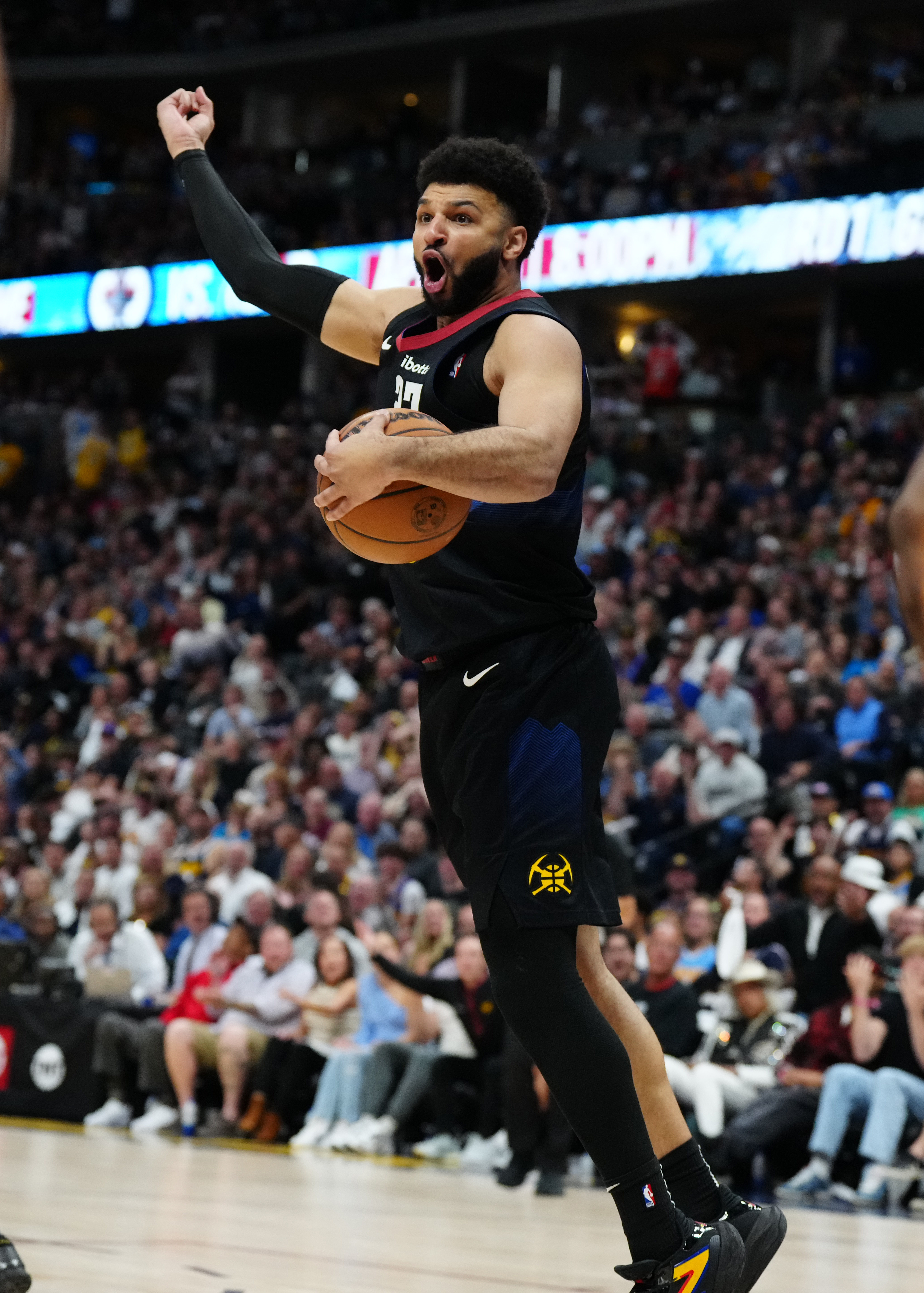 lpl官网-英国网球队鏖战欧洲网球队，穆雷打破历史纪录的简单介绍