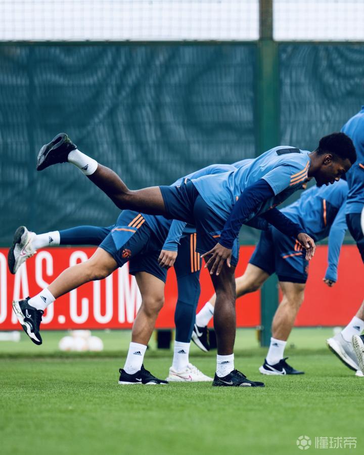 包含阿联酋球队遭遇挑战,着力调整备战下场比赛的词条 包含阿联酋球队遭遇挑战,着力调整备战下场比赛的词条