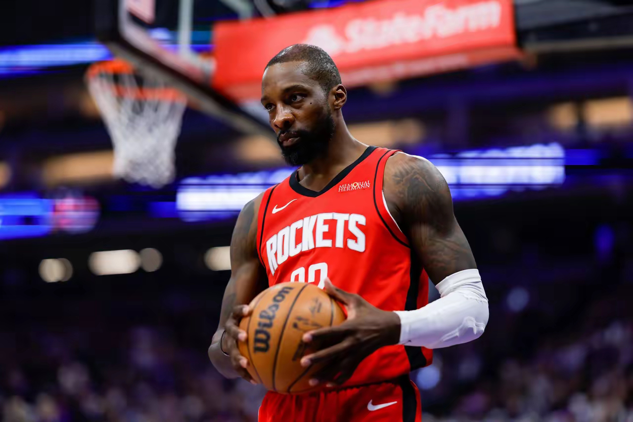 英雄联盟竞猜-猛龙惊艳登顶，夺冠可能性增加的简单介绍