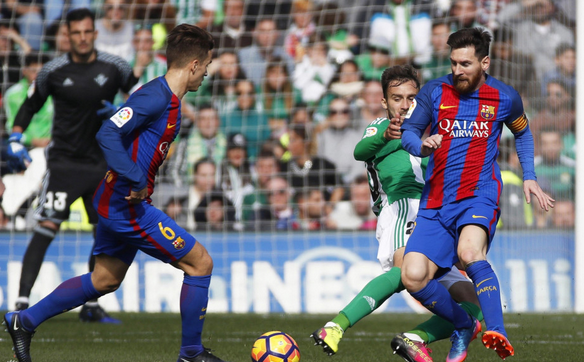 雷加利斯结束连败，客场打平对手