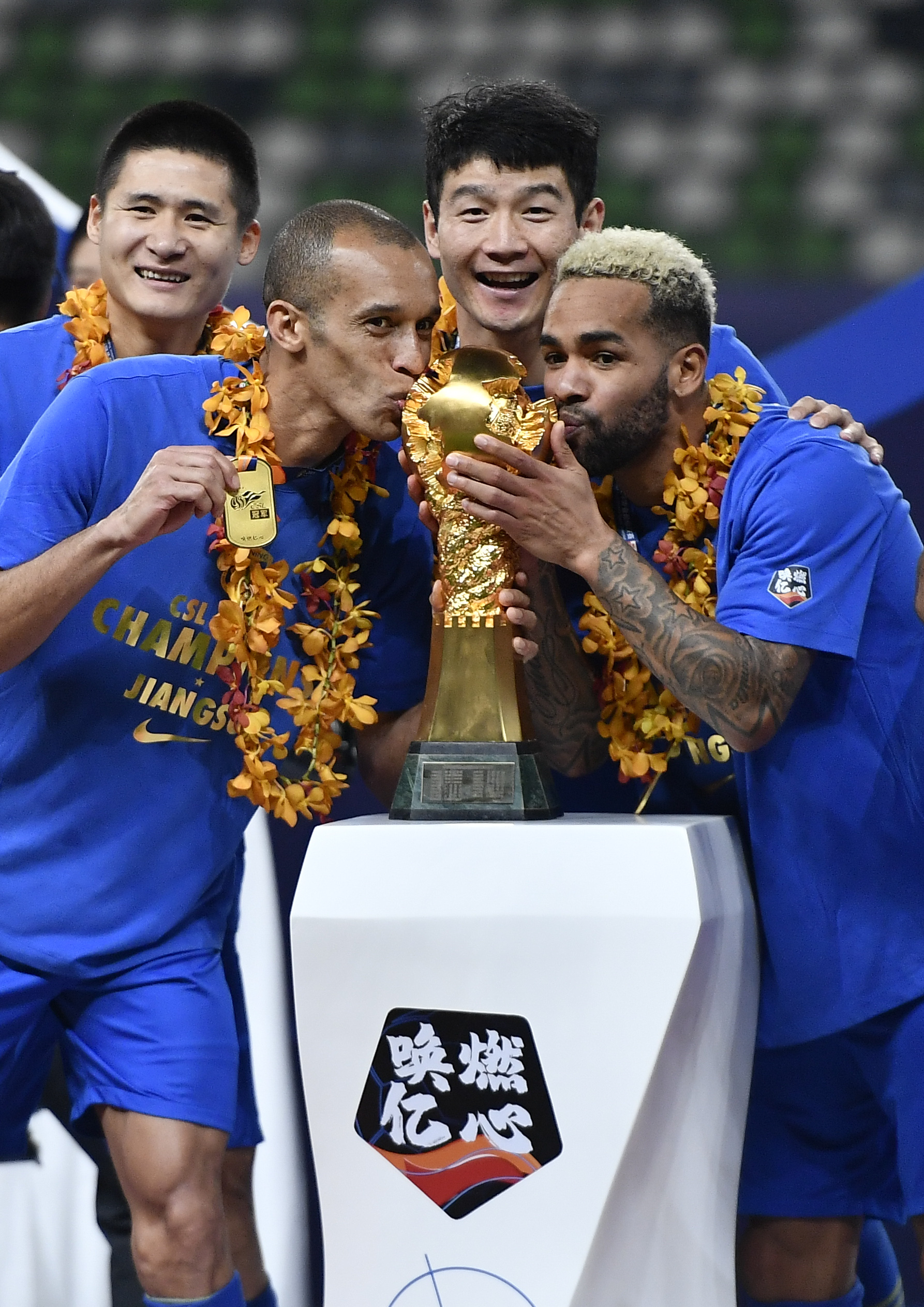 关于精彩瞬间:中超球队在比赛中发挥出色,赢得掌声的信息 关于精彩瞬间:中超球队在比赛中发挥出色,赢得掌声的信息