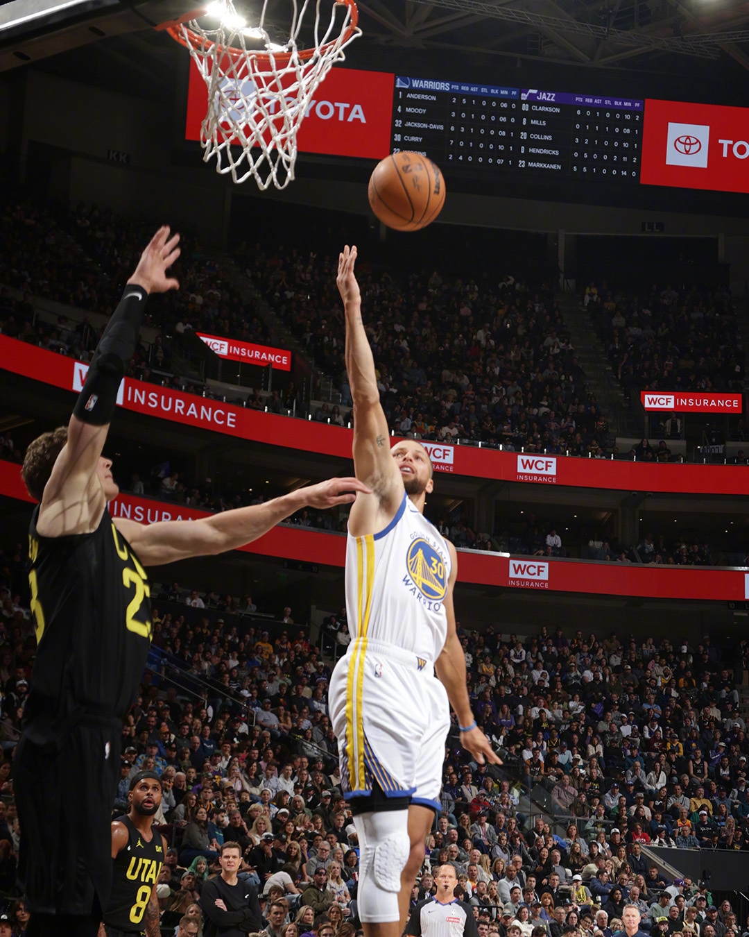 包含热火逆转新疆队，库里统治全场的词条