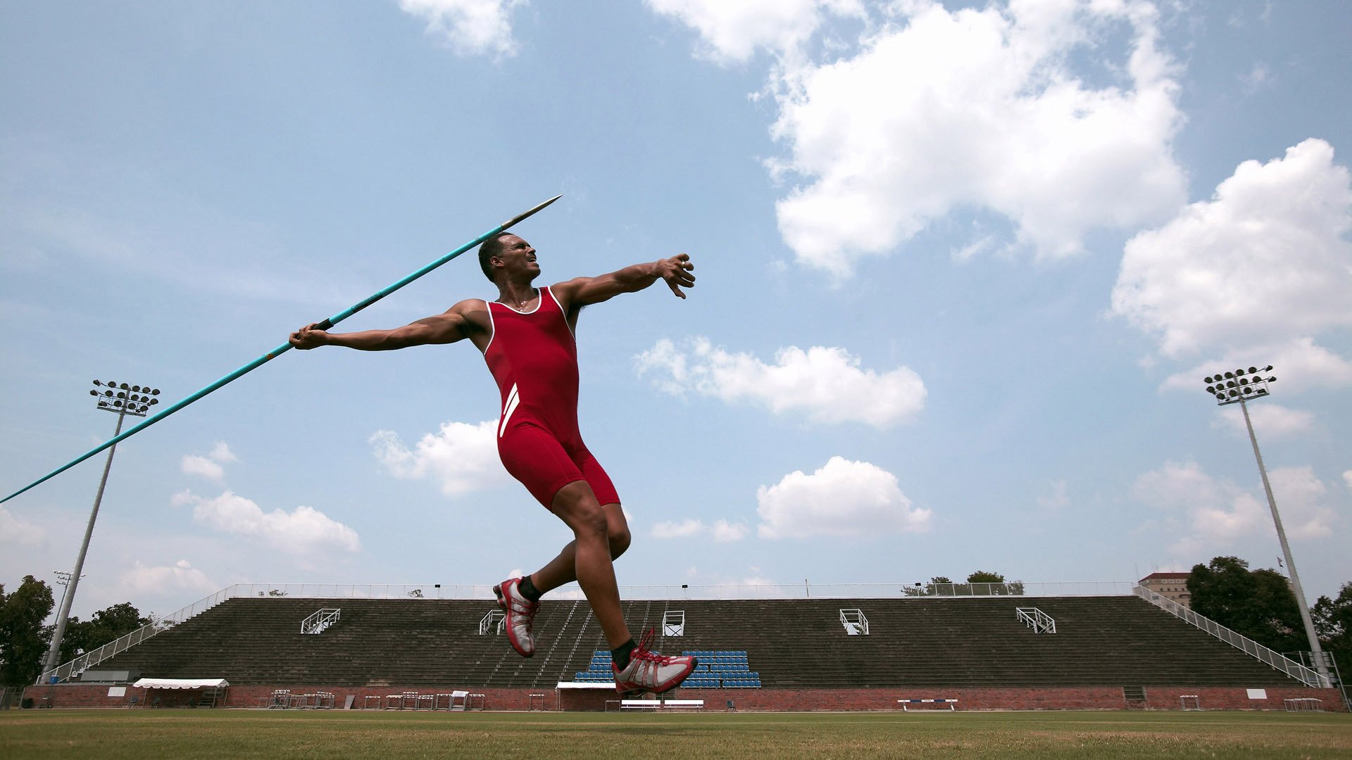 从绝境到奇迹，黄喜灿终场绝杀，德国逆转瑞典书写足球史诗