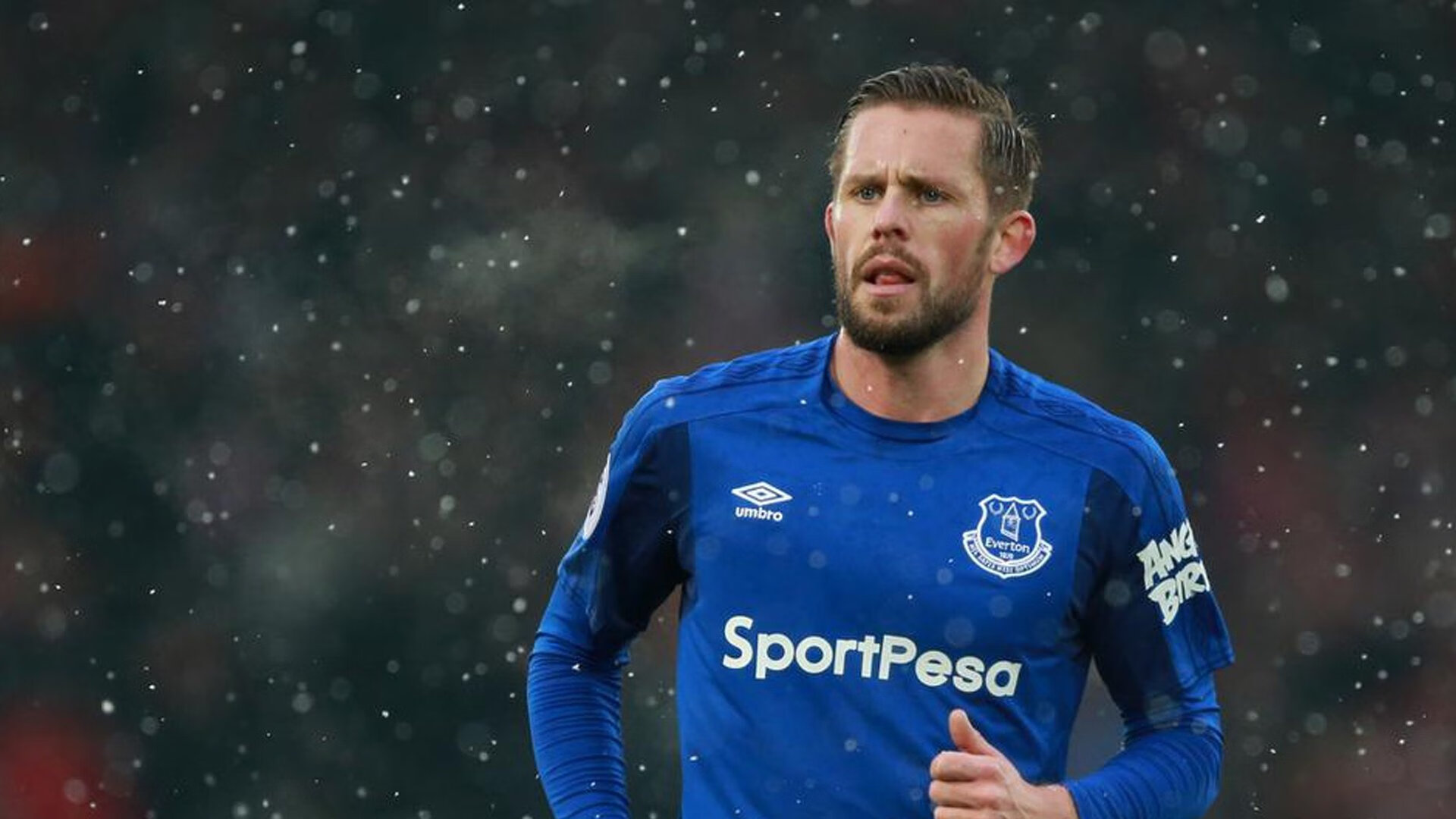 英雄联盟竞猜-世界排名争夺战之夜，奥亚尔萨瓦尔数据全面爆炸，定义现代足球边锋新高度