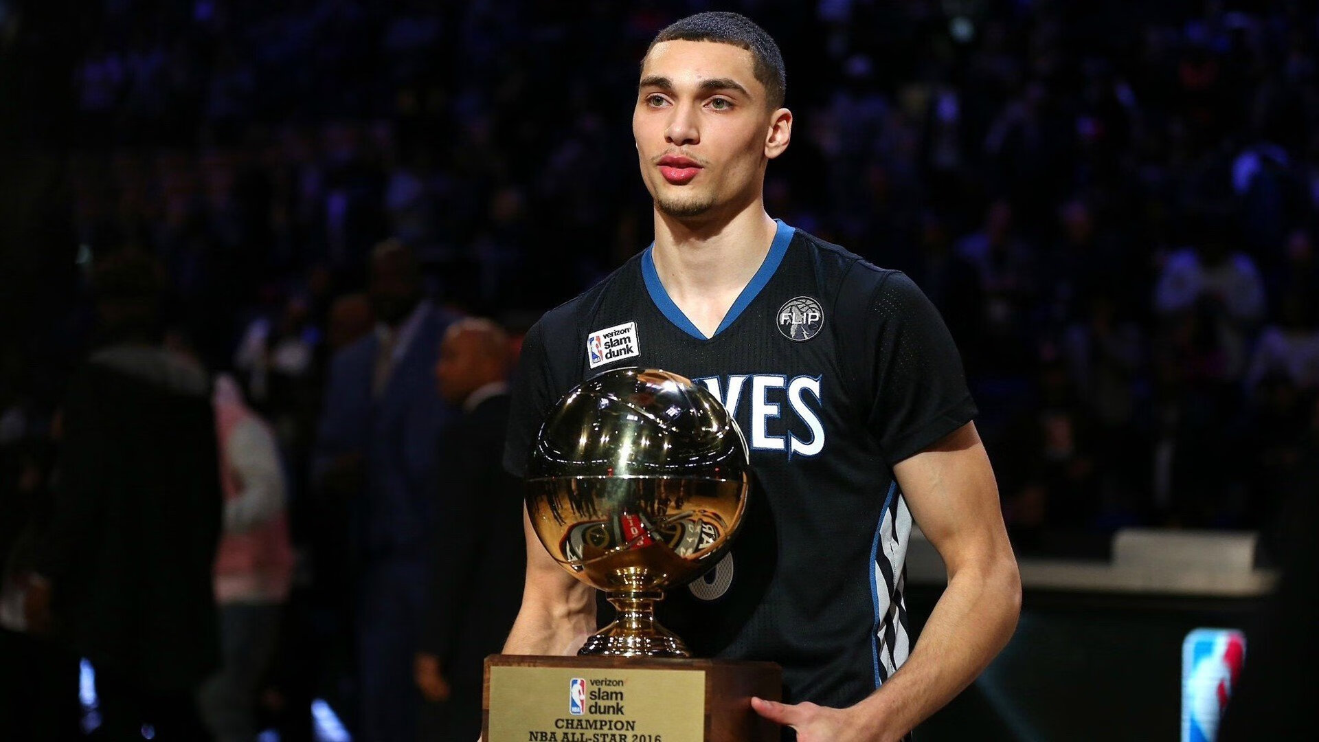 LOL英雄联盟赛事指南-当勇士踏平爵士的狂潮，遇见伦纳德大场面先生的静默冰川