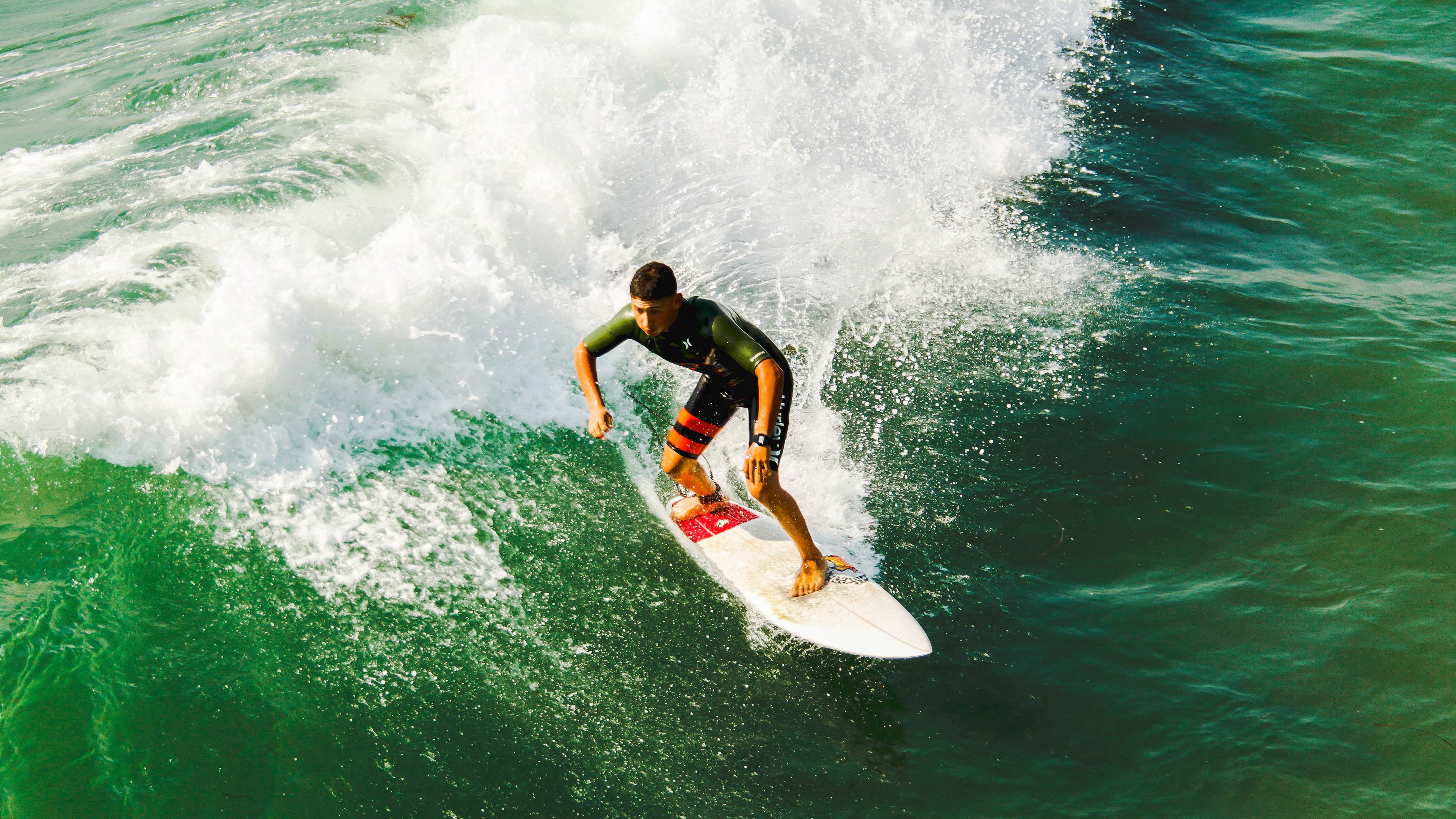 巴萨险胜尤文，卡拉斯科扛起全队，一场属于非典型英雄的胜利
